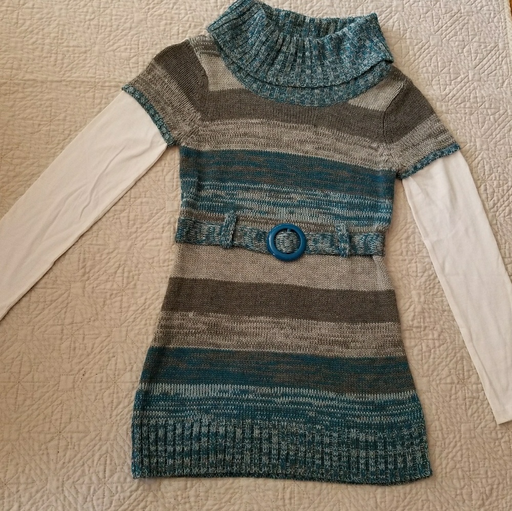 Juniors Long Sleeve Dress